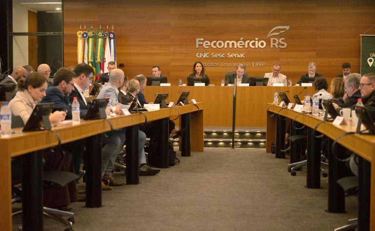 Reajuste do limite de faturamento do MEI é debatido em Porto Alegre e proposta prevê atualização do Simples Nacional